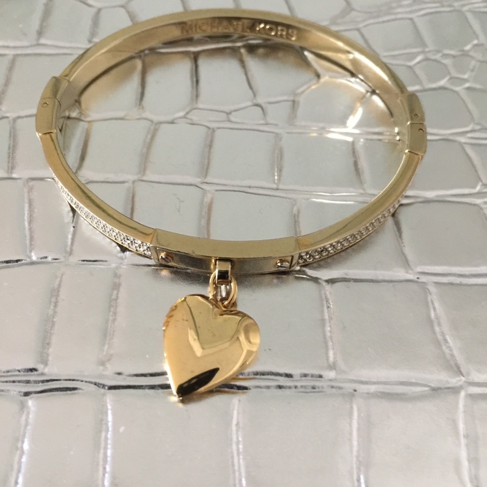 NWOT Michael Kors Hinged Heart Bracelet